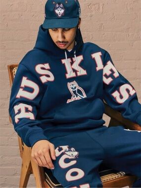 OVO x NCAA UCONN Huskies Time To Shine Pullover Hoodie October’s Very Own Medium